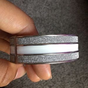 Sparkling white and silver bracelet